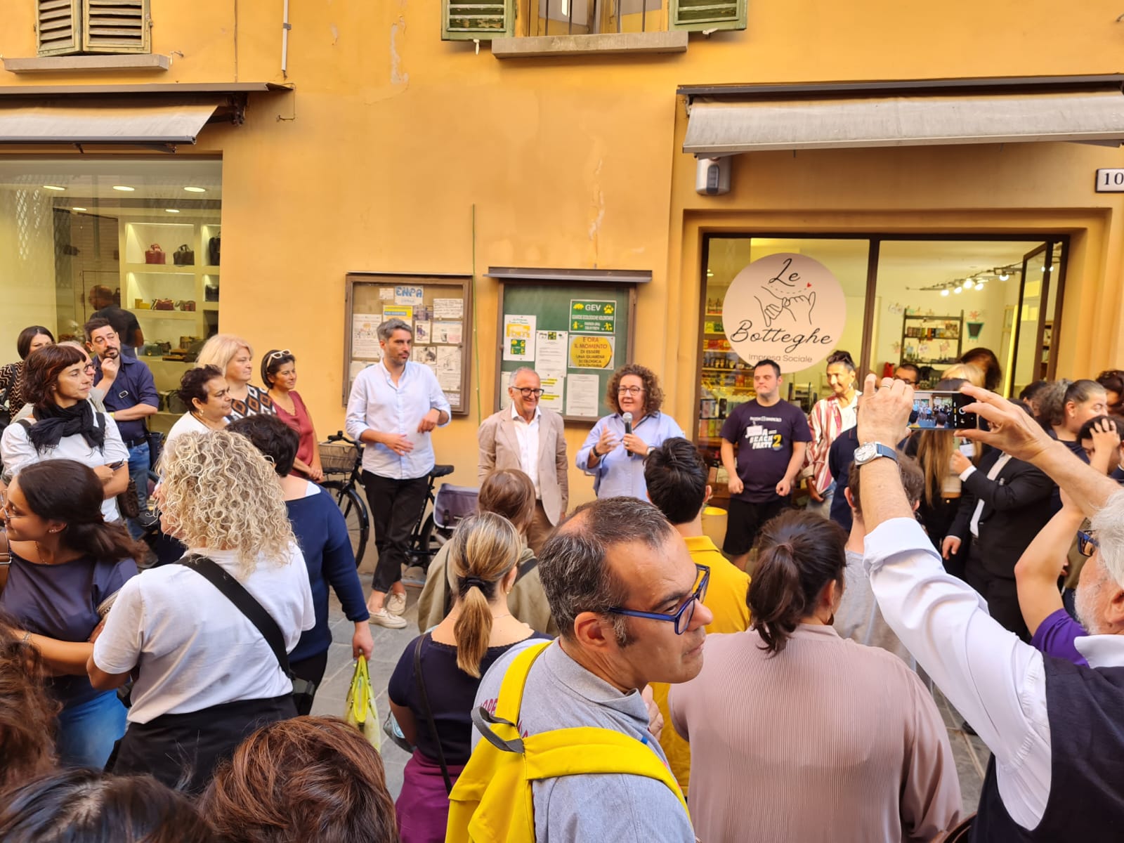 Con CEFF e GRD ecco ‘Le Botteghe’: nel cuore di Faenza un negozio e un progetto sociale unici