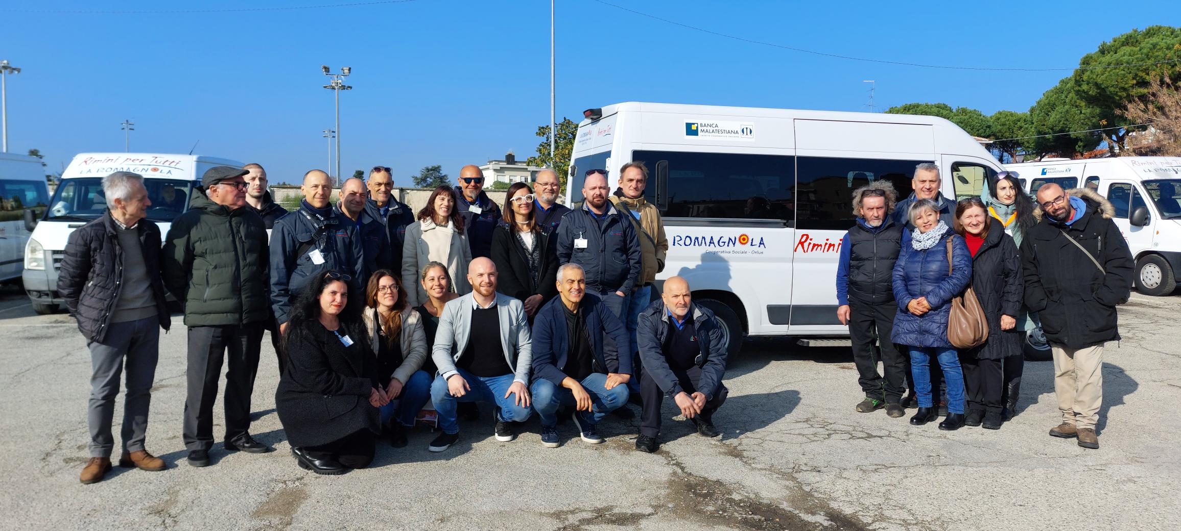 Coop La Romagnola: il sindaco di Rimini Sadegholvaad in visita alla storica cooperativa impegnata nel trasporto persone