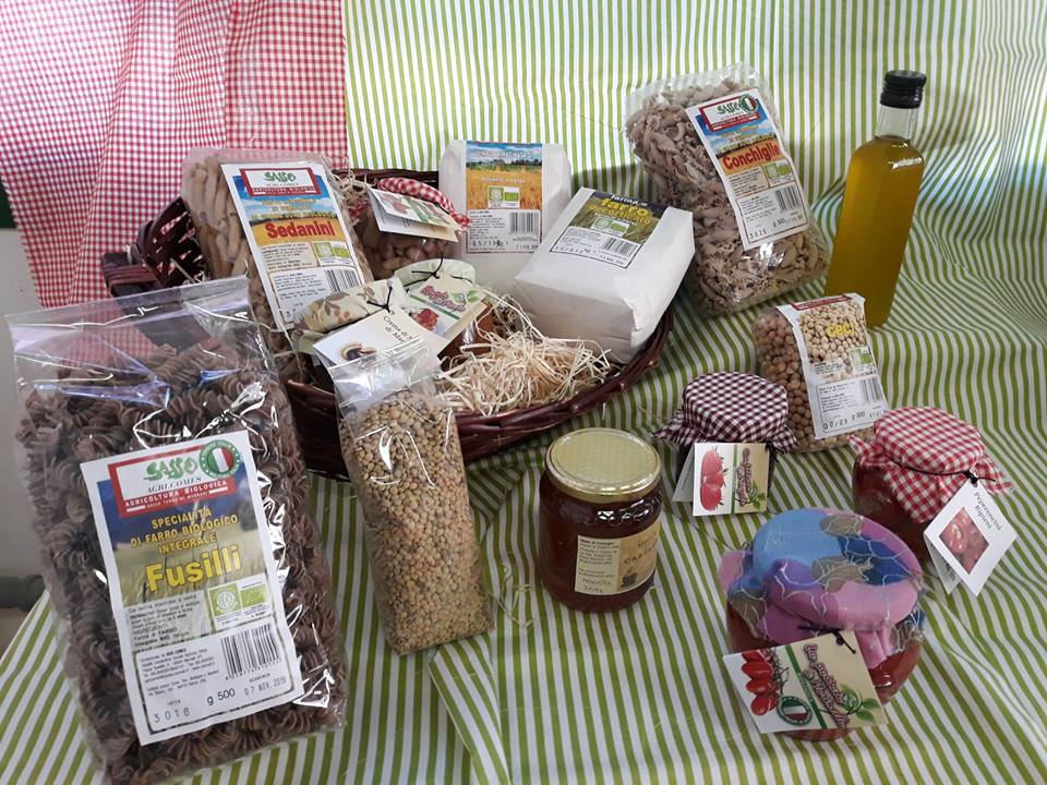 Dalla cooperativa sociale Com.I.L., Sasso Agri.Comes: Le scatole di Natale
