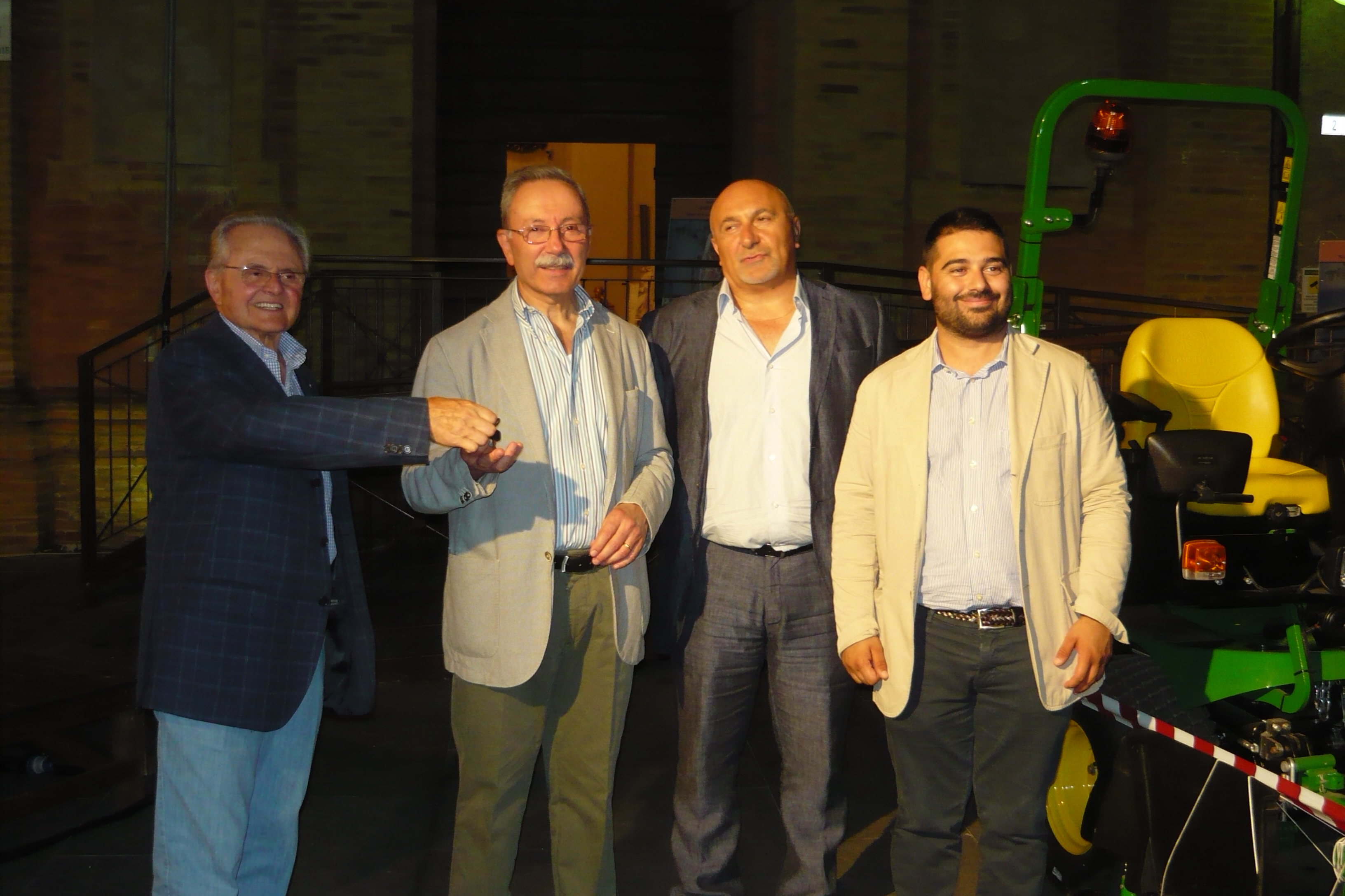 Un tosaerba solidale per la CIALS