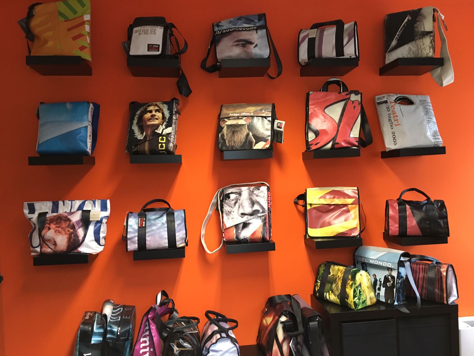 Riama Bag: nuovo show room in via Portogallo